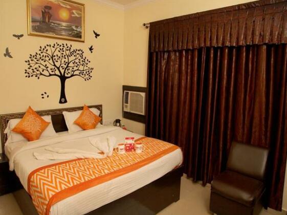 OYO Rooms Vidyapeeth Road - Photo4