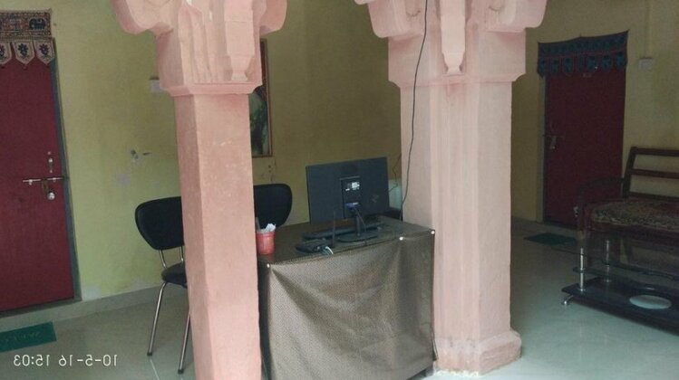 Radha Krishna Home - Photo3