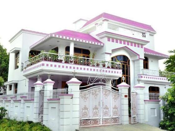 Riya Palace