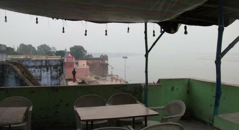 Shanti Rest House - Photo3