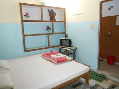 Shubh Laxmi Guest House - Photo4