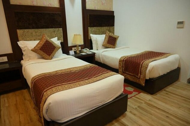 Square Inn Varanasi - Photo2