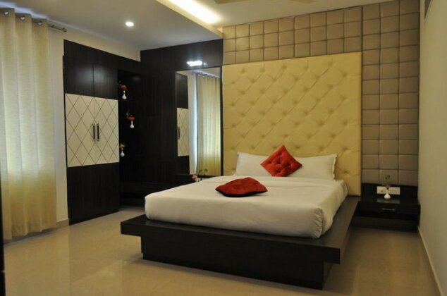 STARiHOTEL Cantt Varanasi - Photo2