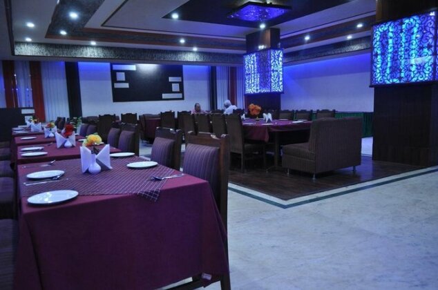 STARiHOTEL Cantt Varanasi - Photo5