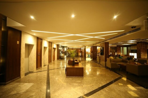 The Amayaa - Photo3