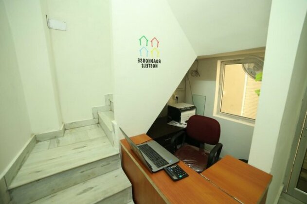 Varanasi by Roadhouse Hostels - Photo2