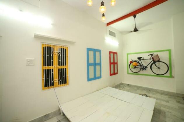 Varanasi by Roadhouse Hostels - Photo4
