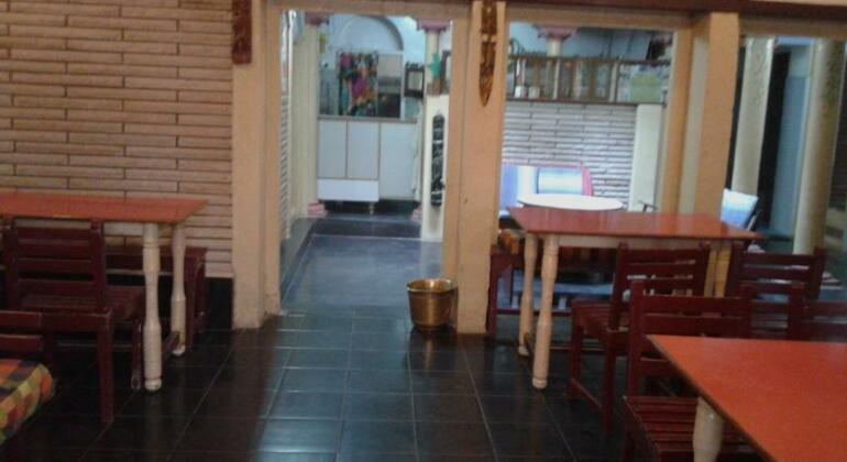 Yogi Lodge - Photo5