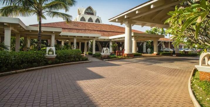 Caravela Beach Resort