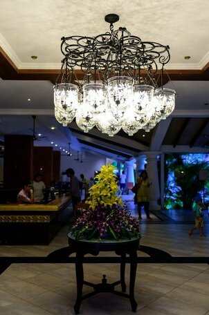 Club Mahindra Emerald Palms - Photo2