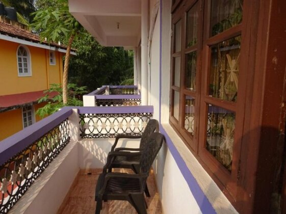 Lobo's Guesthouse - Photo3