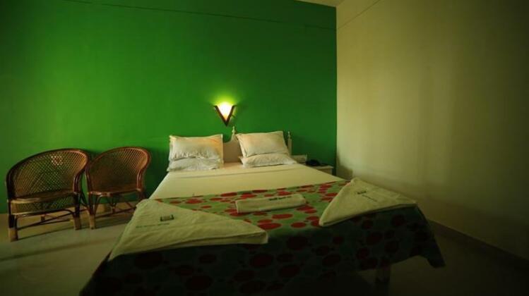 SS Beach Resort - Photo5