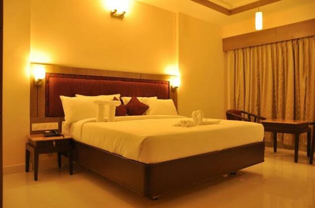 Chandra Royal Inn - Photo5