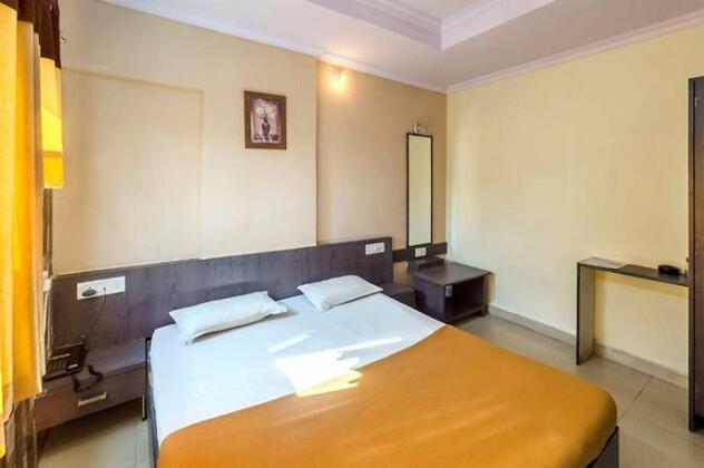 Hotel Anand Inn - Photo2