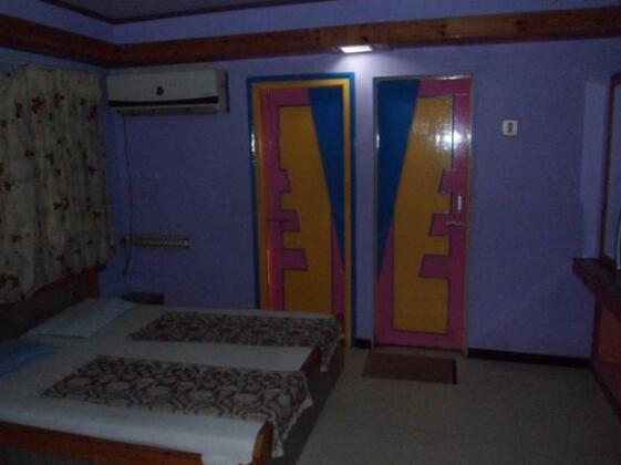 Hotel Krishna Veraval - Photo4