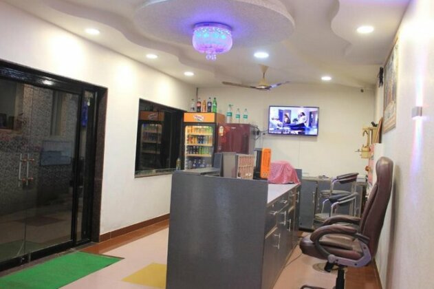 Hotel Shri Radhe - Photo2