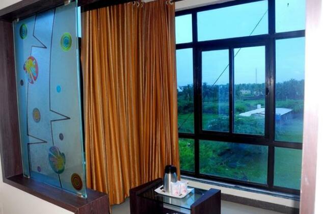 Hotel Sun Plaza Veraval - Photo3