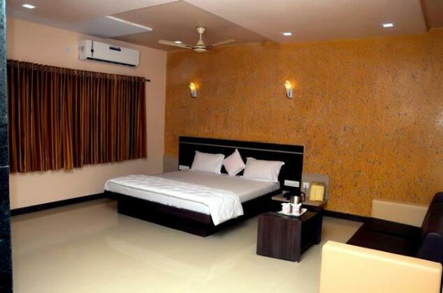 Hotel Sun Plaza Veraval - Photo5