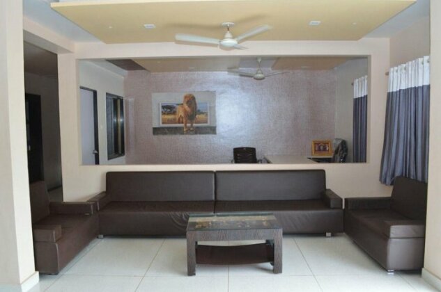 Hotel Vrajbhoomi - Photo4