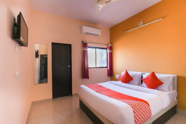 OYO 67047 Hotel Om Rudra - Photo2