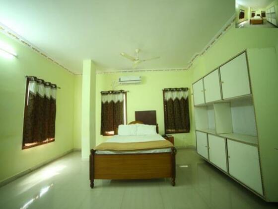 Hotel Ghantas Inn - Photo3