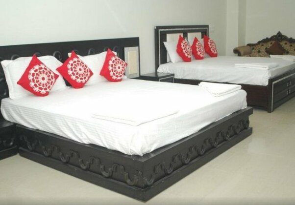 Hotel Lotus Green Park - Photo5