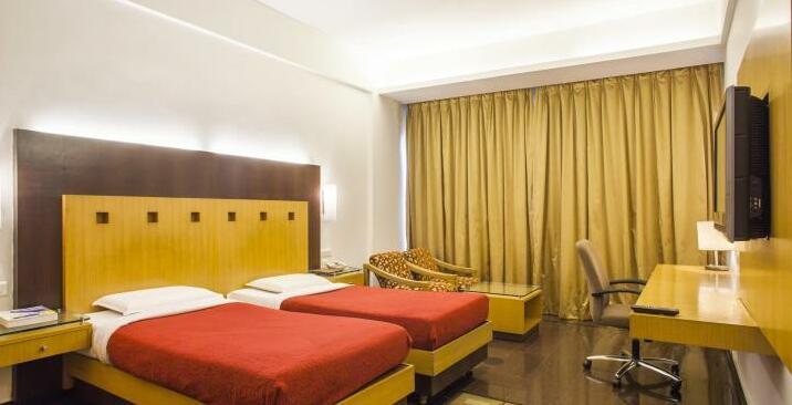 Ilapuram Hotel - Photo5