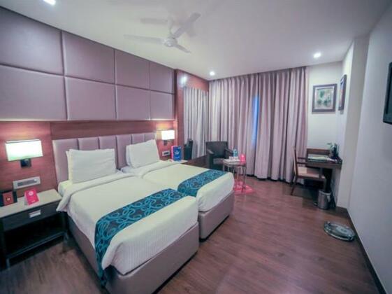 OYO Premium Benz Circle - Photo3