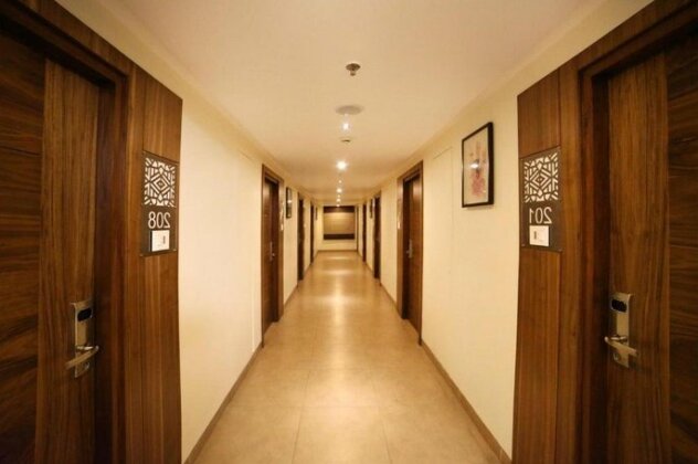 OYO Rooms NTR Health University - Photo4