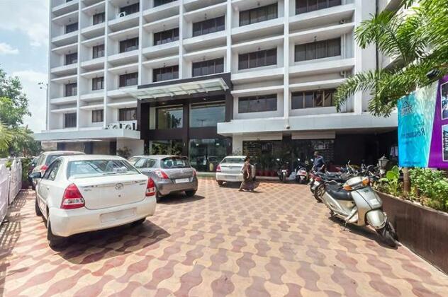Swarna Palace Hotel