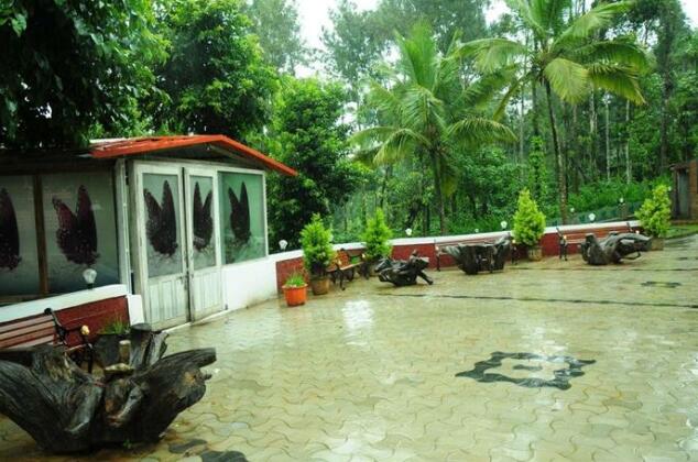Dacha Resort Virarajendrapet - Photo5