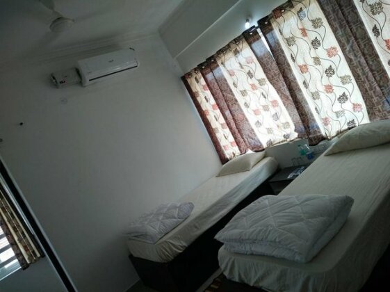 White Palace Virarajendrapet - Photo5