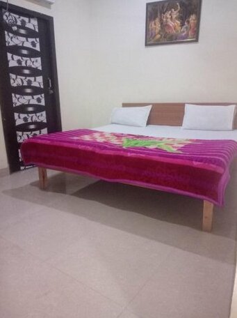 Gayatri palace Vrindavan - Photo2