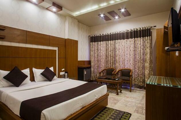Hotel Basera Brij Bhoomi Vrindavan - Photo3