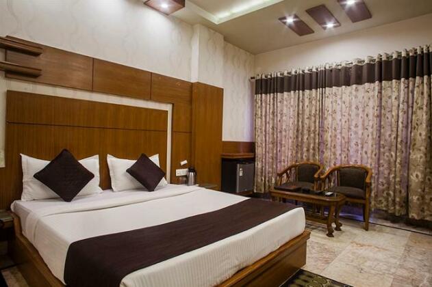 Hotel Basera Brij Bhoomi Vrindavan - Photo5