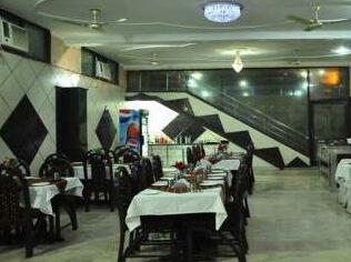 Hotel Basera Vrindavan - Photo5