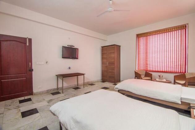 Hotel Bhakti Dhama - Photo5