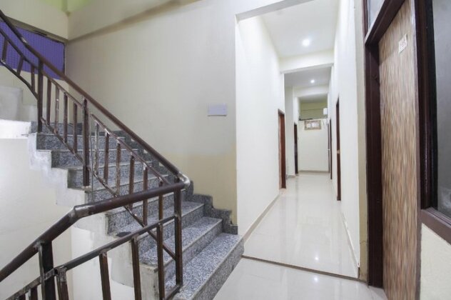 OYO 65023 Shrish Dham - Photo4