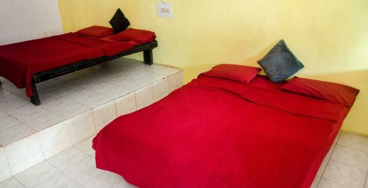 Hotel Dwarka - Pure Veg - Photo5