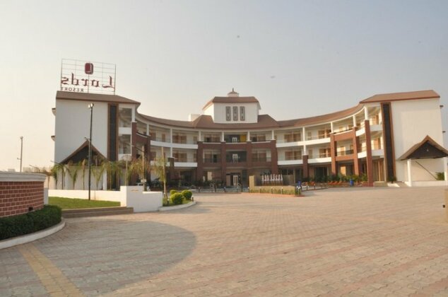 Lords Resort Chotila - Photo4