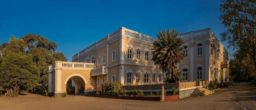 Royal Oasis