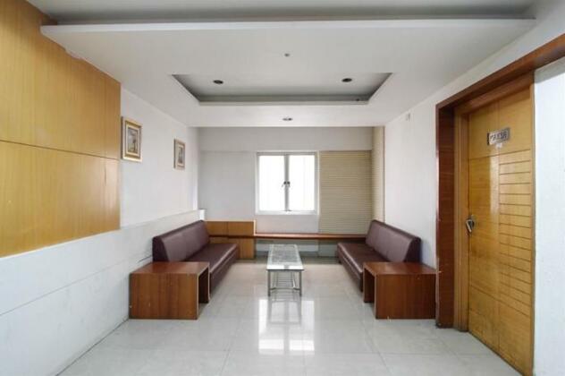 OYO Rooms Ambedkar Circle Hanamkonda - Photo4