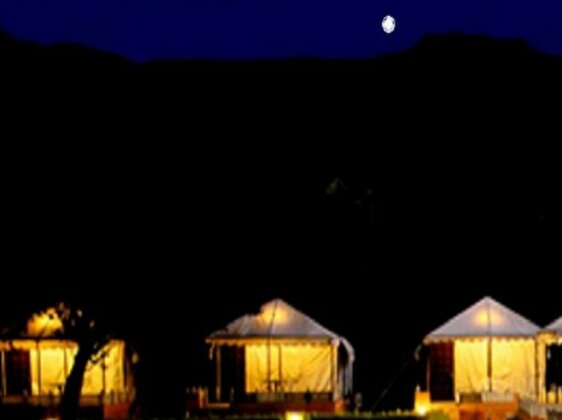 Ambalal Lake View Luxury Tent - Photo2