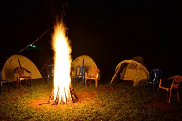 Farm Tent and Camp - Photo3