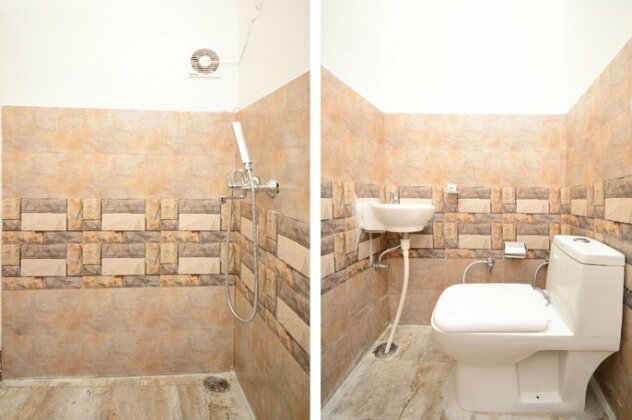 OYO 29619 Hotel Spring - Photo4