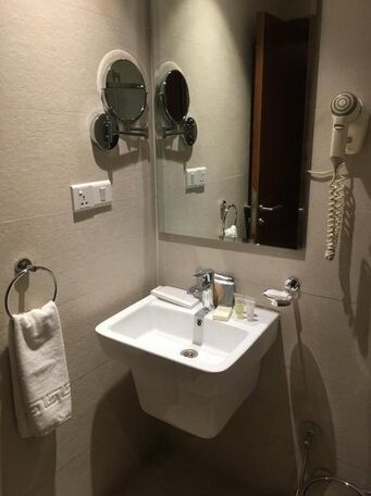 Andalus Hotel Suites - Photo4