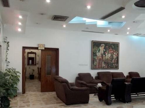 Flowers Land Hotel and Restaurant - Photo3