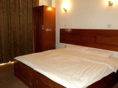 Flowers Land Hotel and Restaurant - Photo4
