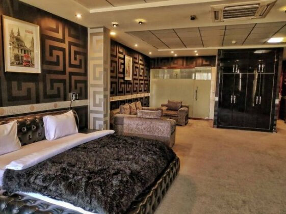 Bella Roma Hotel - Photo2