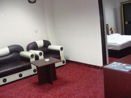 Jiger Palace Hotel - Photo4